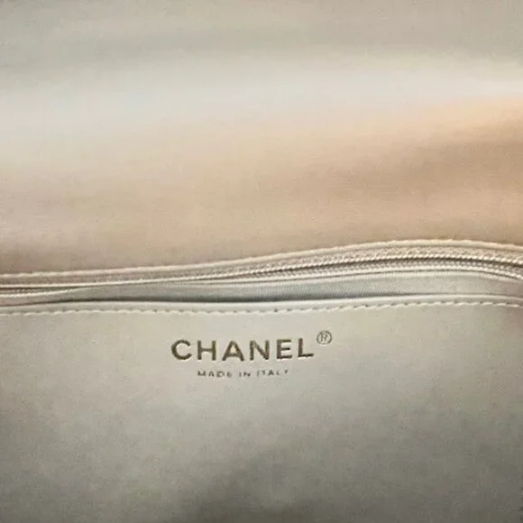 Chanel Funky Town Flap bag - Picture 8 of 16